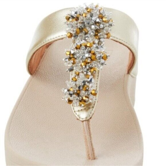 NWT FitFlop Arch Support Comfort Galaxy Wedge Beaded Flip Flop Platino Size 9 - Picture 2 of 16